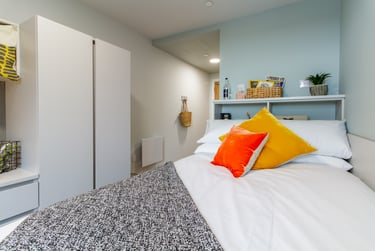 Silver En Suite at The Refinery, Bingley Street, University Of Leeds, Leeds, LS31BZ - Image 1
